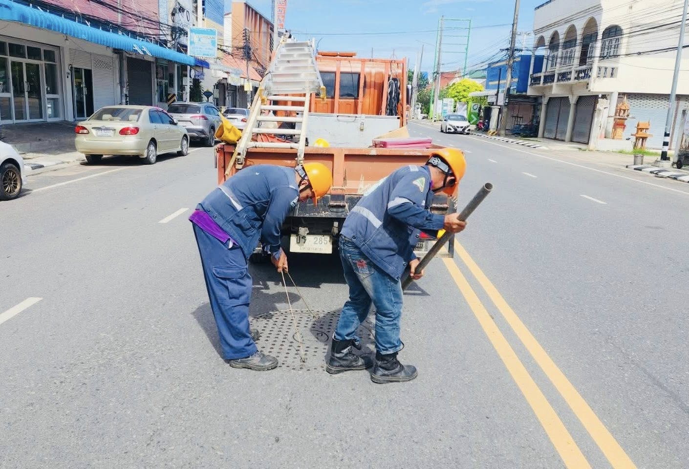 ภาพประกอบ: สัญญาณไฟจราจรชำรุด